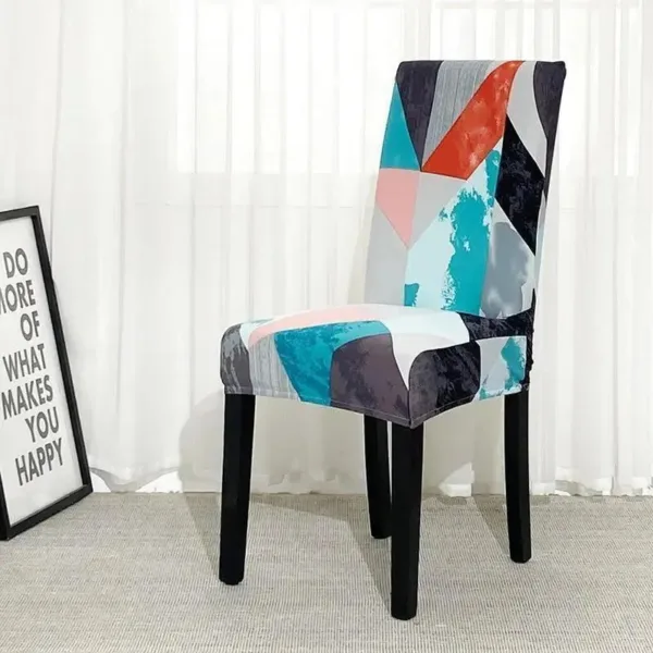 Stoelhoes met kleurrijk geometrisch patchwork