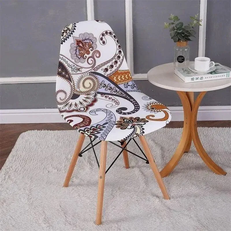 Scandinavische stoelhoes, crème met gouden paisley