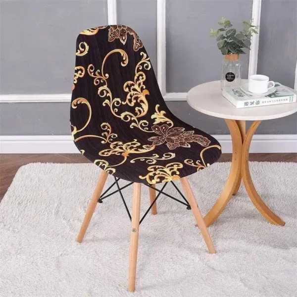 Scandinavische stoelhoes, zwart met gouden arabesken